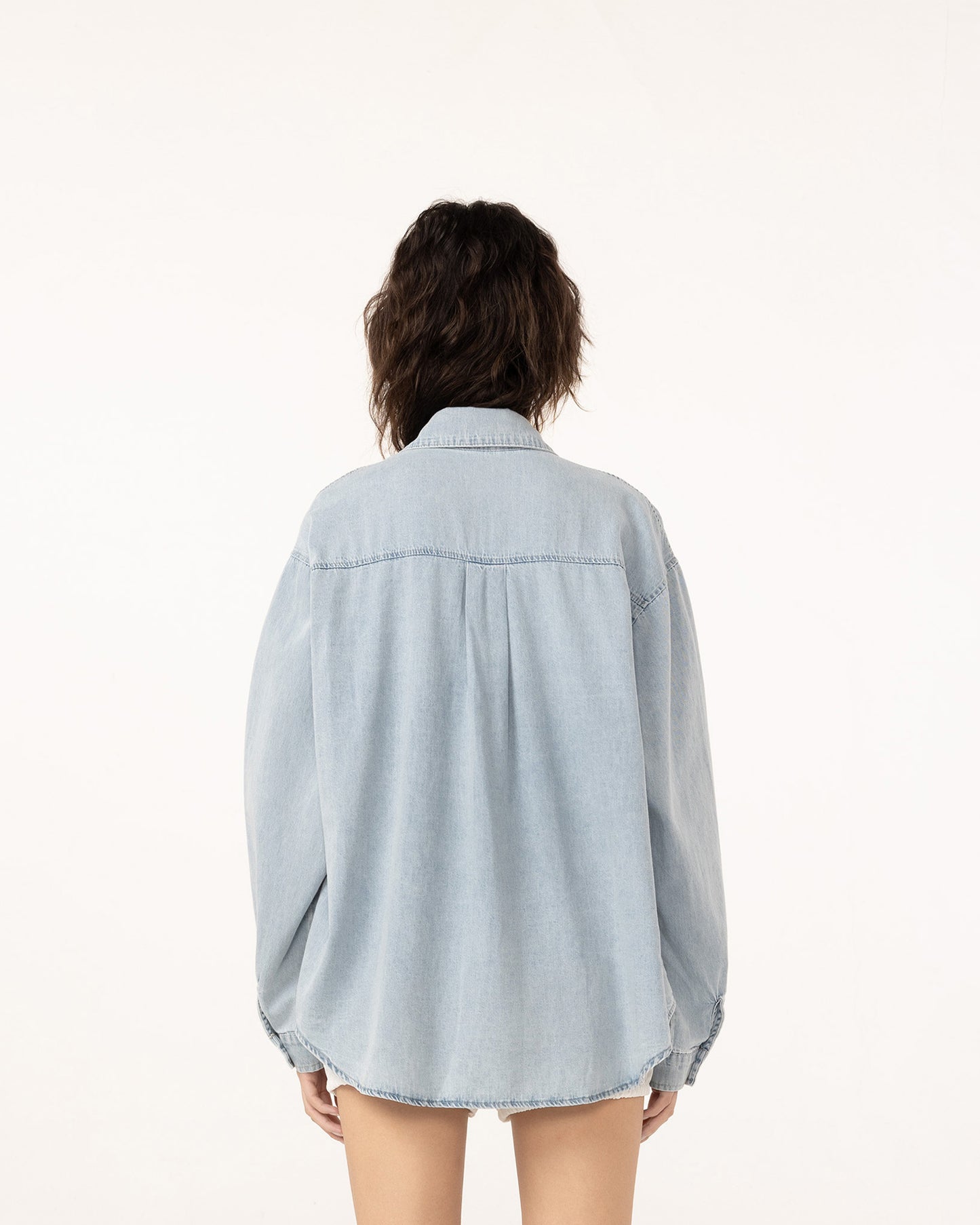 LIGHT BLUE CHAMBRAY TOP